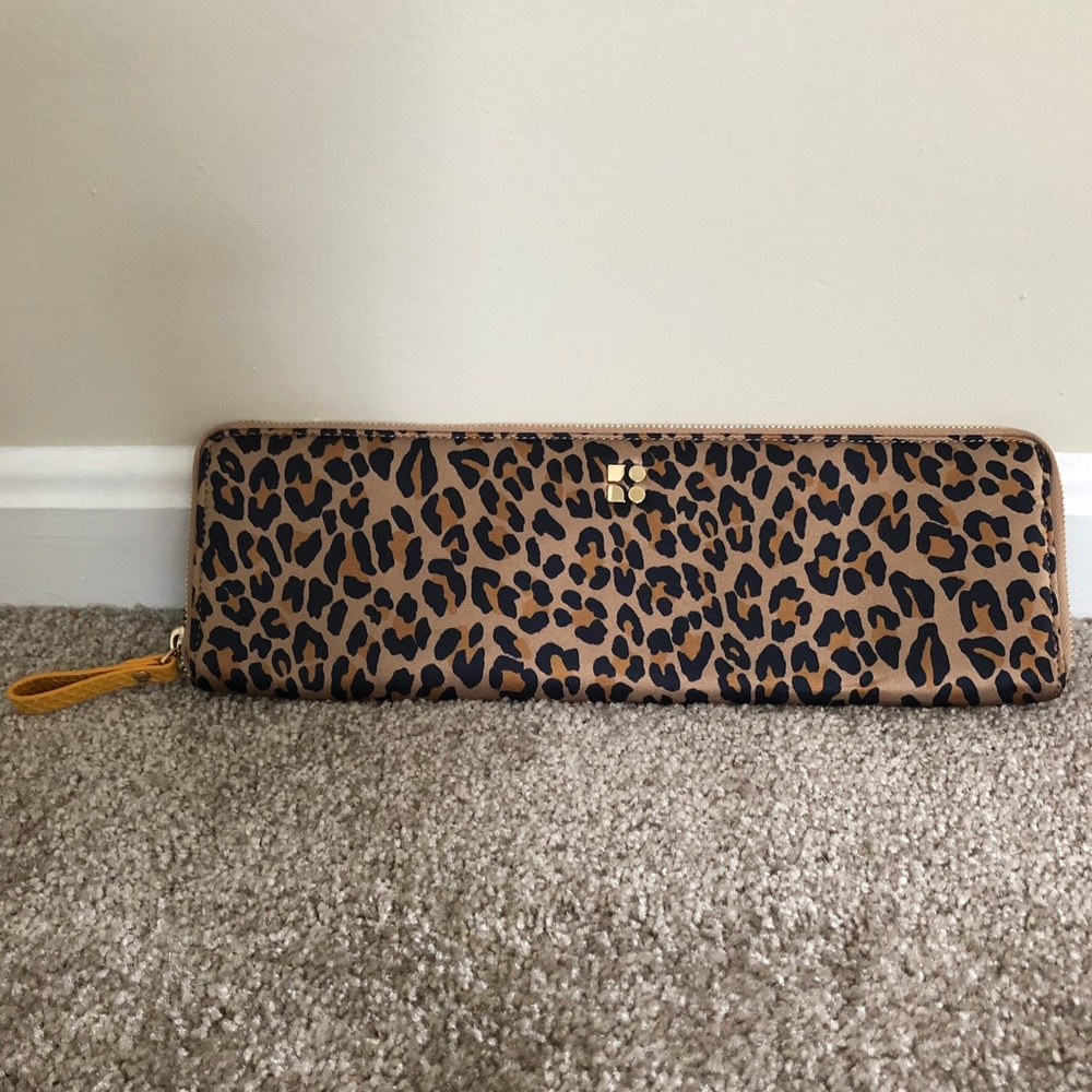 kate spade lella leopard clutch